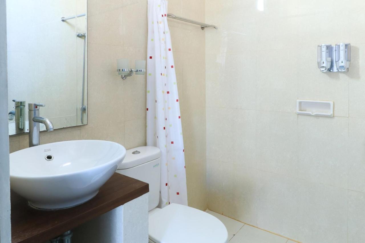 Ge JacMart Homestay Makassar Bagian luar foto